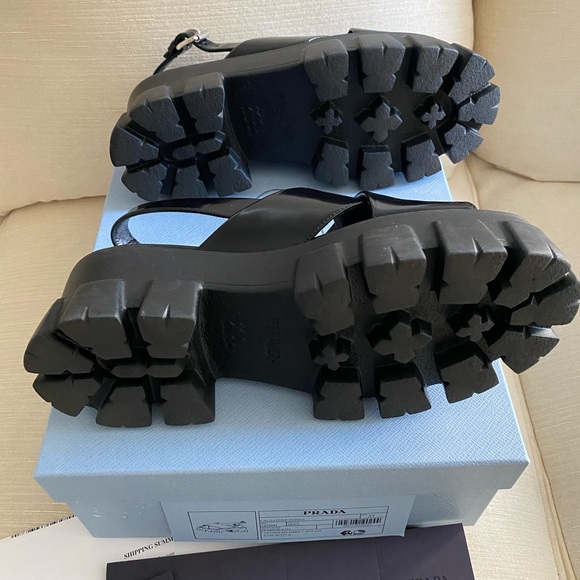 Authentic Prada Monolith lug sole sandal 🖤 - Picture 6 of 9